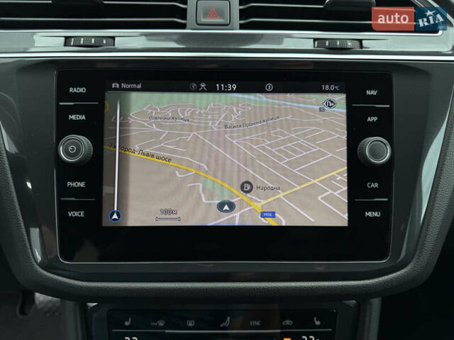 Серый Фольксваген Tiguan Allspace, объемом двигателя 1.97 л и пробегом 220 тыс. км за 32900 $, фото 35 на Automoto.ua