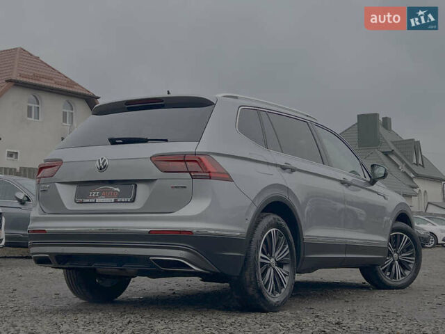 Сірий Фольксваген Tiguan Allspace, об'ємом двигуна 2 л та пробігом 204 тис. км за 29070 $, фото 7 на Automoto.ua