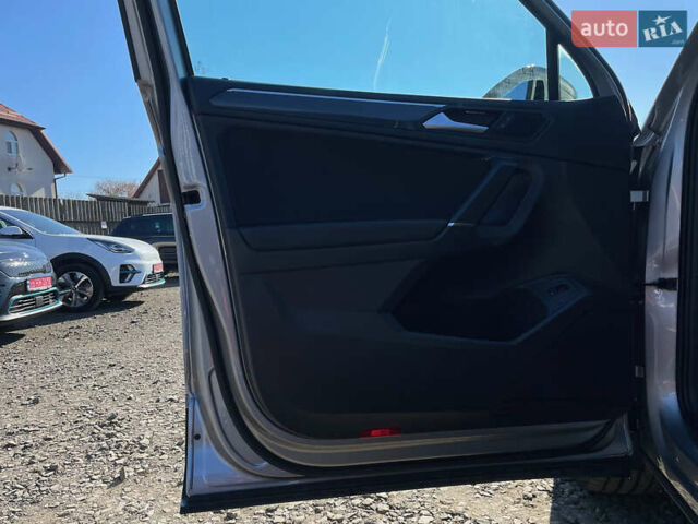 Фольксваген Tiguan Allspace 2021 в Луцке на Automoto.ua Серый Фольксваген Tiguan Allspace, объемом двигателя 2 л и пробегом 192 тыс. км за 29492 $, фото 34 на Automoto.ua