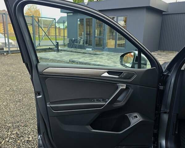 Фольксваген Tiguan Allspace 2021 в Луцке на Automoto.ua Серый Фольксваген Tiguan Allspace, объемом двигателя 0 л и пробегом 190 тыс. км за 33000 $, фото 94 на Automoto.ua