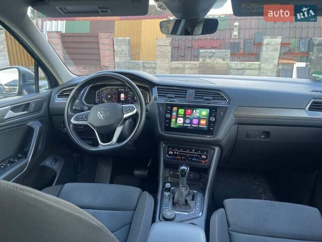Серый Фольксваген Tiguan Allspace, объемом двигателя 2 л и пробегом 184 тыс. км за 35899 $, фото 6 на Automoto.ua