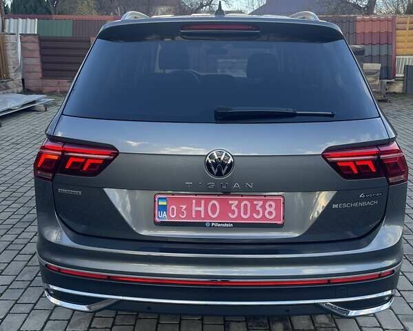 Серый Фольксваген Tiguan Allspace, объемом двигателя 2 л и пробегом 184 тыс. км за 35899 $, фото 3 на Automoto.ua