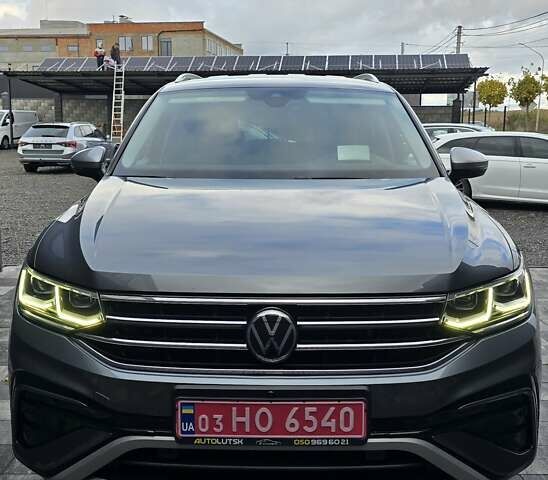 Фольксваген Tiguan Allspace 2021 в Луцке на Automoto.ua Серый Фольксваген Tiguan Allspace, объемом двигателя 0 л и пробегом 190 тыс. км за 33000 $, фото 11 на Automoto.ua