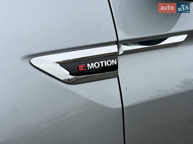 Сірий Фольксваген Tiguan Allspace, об'ємом двигуна 2 л та пробігом 204 тис. км за 29070 $, фото 15 на Automoto.ua