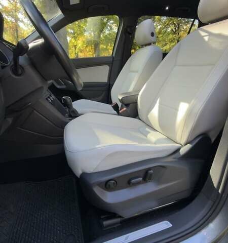 Серый Фольксваген Tiguan Allspace, объемом двигателя 2 л и пробегом 70 тыс. км за 24500 $, фото 1 на Automoto.ua