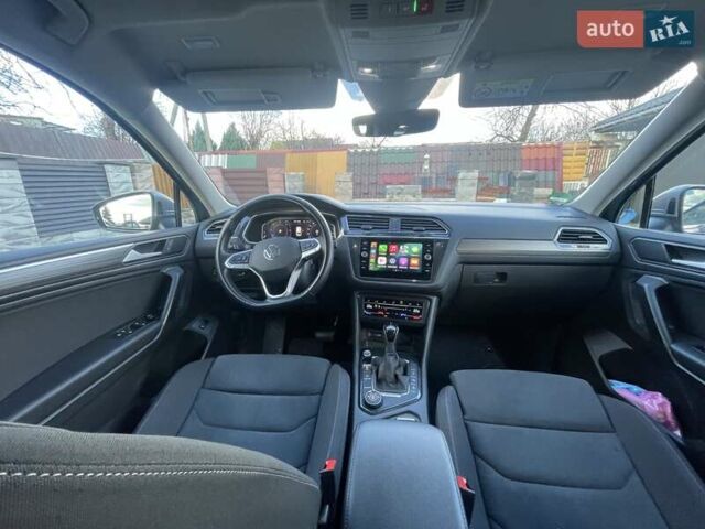 Серый Фольксваген Tiguan Allspace, объемом двигателя 2 л и пробегом 184 тыс. км за 35899 $, фото 5 на Automoto.ua