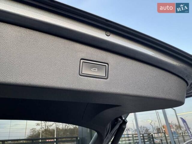 Серый Фольксваген Tiguan Allspace, объемом двигателя 2 л и пробегом 174 тыс. км за 33700 $, фото 31 на Automoto.ua