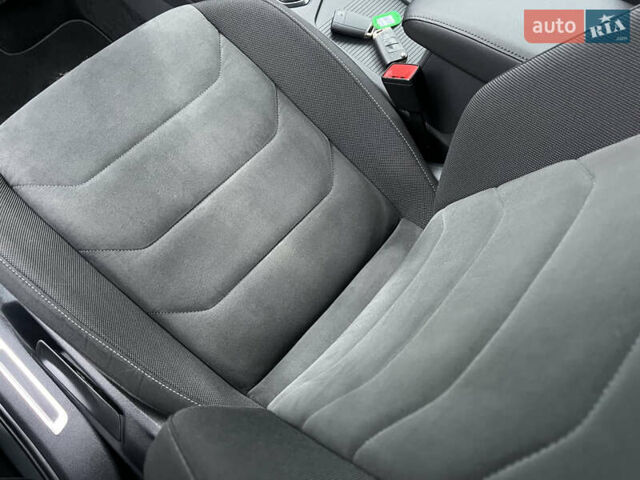 Сірий Фольксваген Tiguan Allspace, об'ємом двигуна 2 л та пробігом 204 тис. км за 29070 $, фото 32 на Automoto.ua