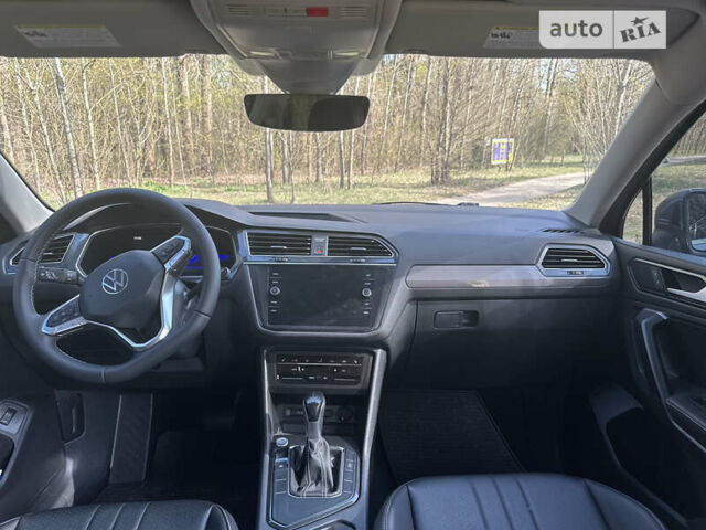 Сірий Фольксваген Tiguan Allspace, об'ємом двигуна 2 л та пробігом 42 тис. км за 29700 $, фото 7 на Automoto.ua