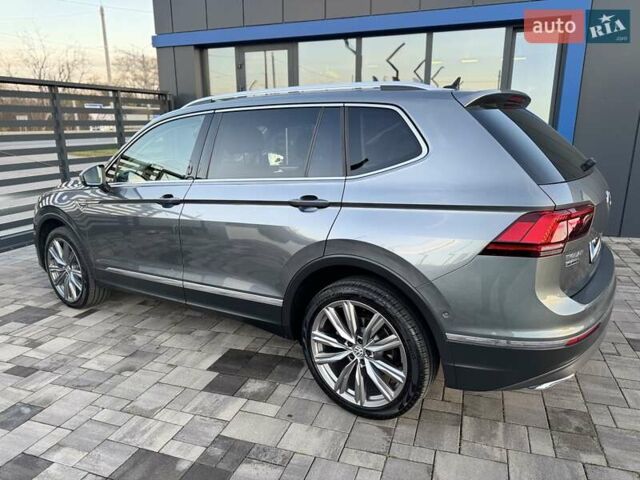 Серый Фольксваген Tiguan Allspace, объемом двигателя 2 л и пробегом 174 тыс. км за 33700 $, фото 9 на Automoto.ua