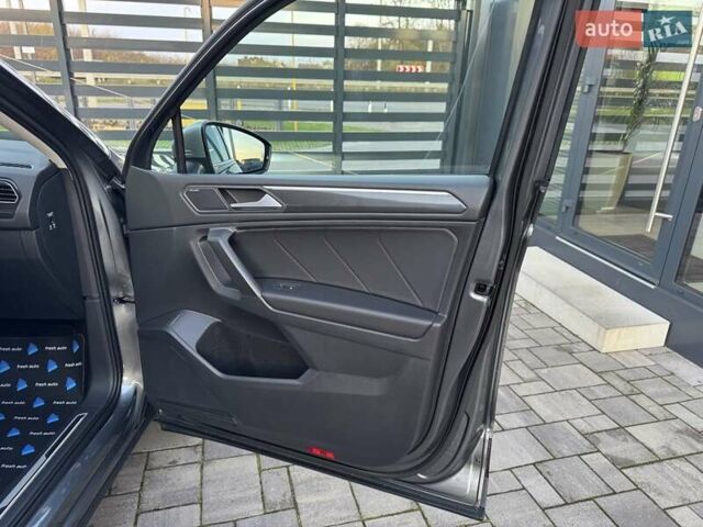 Серый Фольксваген Tiguan Allspace, объемом двигателя 2 л и пробегом 174 тыс. км за 33700 $, фото 35 на Automoto.ua
