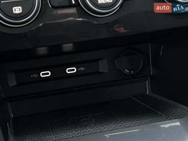 Сірий Фольксваген Tiguan Allspace, об'ємом двигуна 2 л та пробігом 204 тис. км за 29070 $, фото 60 на Automoto.ua