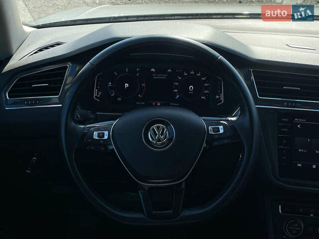 Фольксваген Tiguan Allspace 2021 в Луцке на Automoto.ua Серый Фольксваген Tiguan Allspace, объемом двигателя 2 л и пробегом 192 тыс. км за 29492 $, фото 50 на Automoto.ua