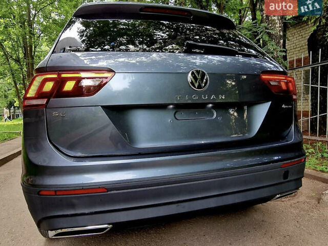 Серый Фольксваген Tiguan Allspace, объемом двигателя 2 л и пробегом 80 тыс. км за 21500 $, фото 7 на Automoto.ua