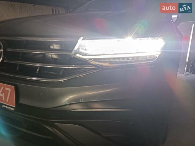 Серый Фольксваген Tiguan Allspace, объемом двигателя 2 л и пробегом 93 тыс. км за 23999 $, фото 60 на Automoto.ua