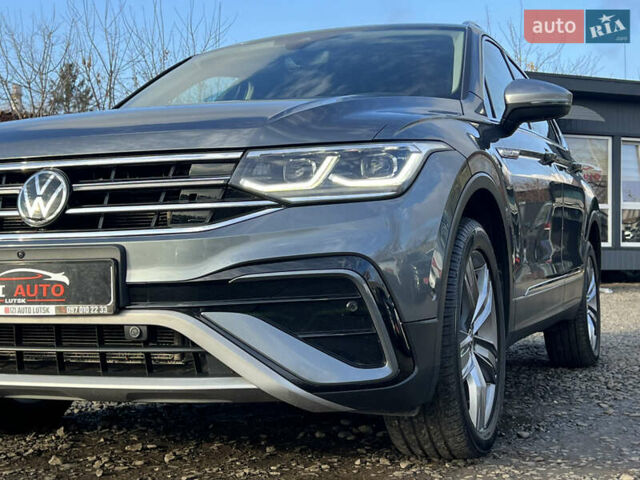 Серый Фольксваген Tiguan Allspace, объемом двигателя 2 л и пробегом 172 тыс. км за 34814 $, фото 10 на Automoto.ua