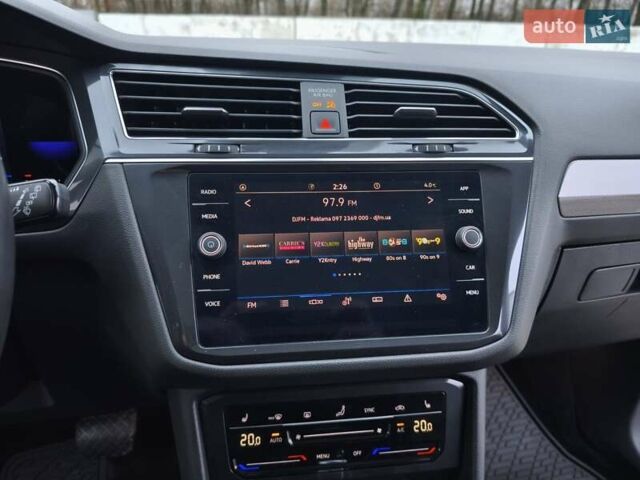 Сірий Фольксваген Tiguan Allspace, об'ємом двигуна 2 л та пробігом 156 тис. км за 22450 $, фото 18 на Automoto.ua