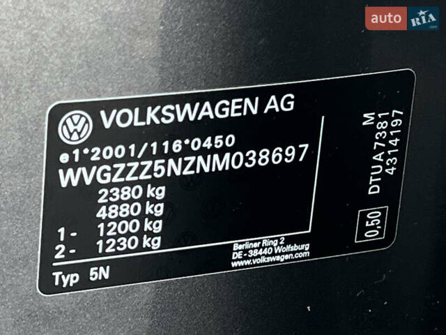 Серый Фольксваген Tiguan Allspace, объемом двигателя 2 л и пробегом 172 тыс. км за 34814 $, фото 94 на Automoto.ua