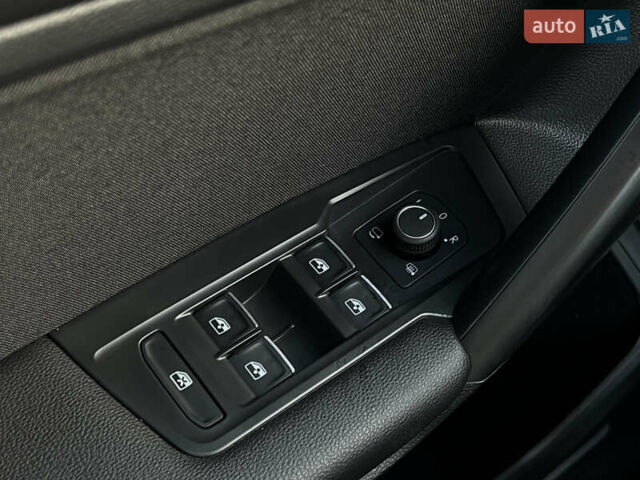 Серый Фольксваген Tiguan Allspace, объемом двигателя 2 л и пробегом 172 тыс. км за 34814 $, фото 65 на Automoto.ua