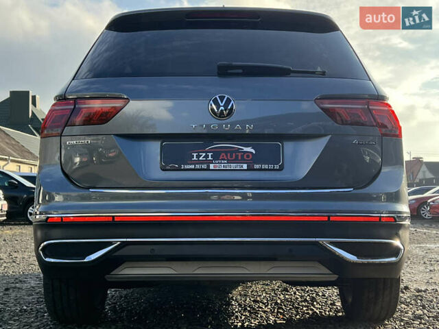 Серый Фольксваген Tiguan Allspace, объемом двигателя 2 л и пробегом 172 тыс. км за 34814 $, фото 6 на Automoto.ua