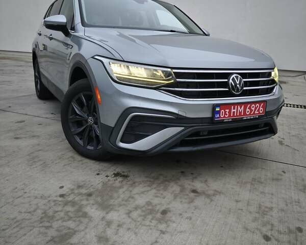 Сірий Фольксваген Tiguan Allspace, об'ємом двигуна 2 л та пробігом 156 тис. км за 22450 $, фото 14 на Automoto.ua