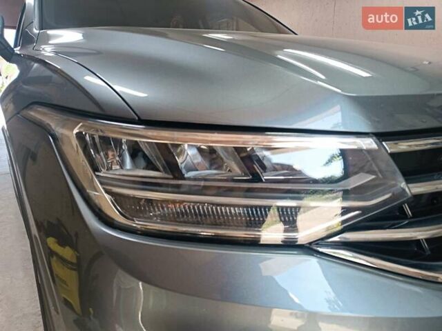 Серый Фольксваген Tiguan Allspace, объемом двигателя 2 л и пробегом 93 тыс. км за 23999 $, фото 55 на Automoto.ua