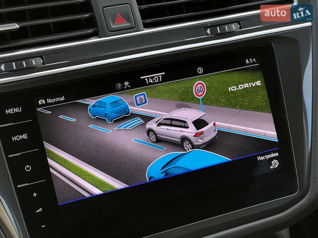 Серый Фольксваген Tiguan Allspace, объемом двигателя 2 л и пробегом 172 тыс. км за 34814 $, фото 75 на Automoto.ua