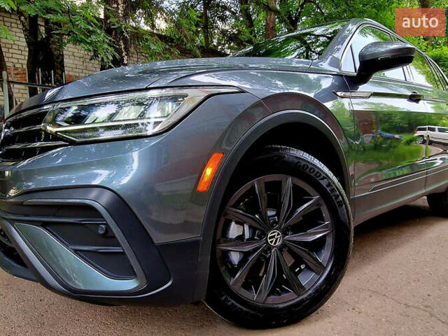 Серый Фольксваген Tiguan Allspace, объемом двигателя 2 л и пробегом 80 тыс. км за 21500 $, фото 1 на Automoto.ua
