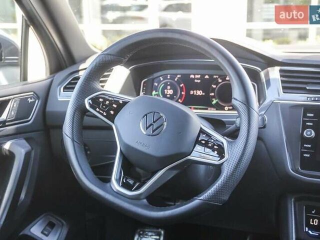 Серый Фольксваген Tiguan Allspace, объемом двигателя 2 л и пробегом 33 тыс. км за 13600 $, фото 9 на Automoto.ua