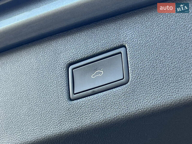 Серый Фольксваген Tiguan Allspace, объемом двигателя 2 л и пробегом 172 тыс. км за 34814 $, фото 44 на Automoto.ua