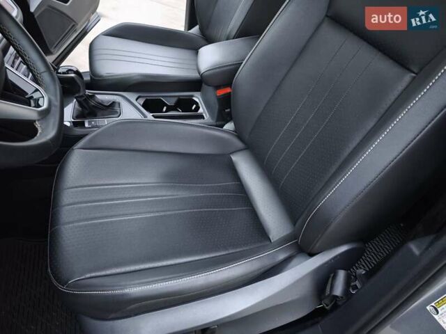 Сірий Фольксваген Tiguan Allspace, об'ємом двигуна 2 л та пробігом 156 тис. км за 22450 $, фото 29 на Automoto.ua