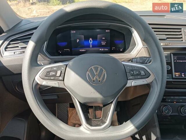 Серый Фольксваген Tiguan Allspace, объемом двигателя 2 л и пробегом 93 тыс. км за 23999 $, фото 36 на Automoto.ua