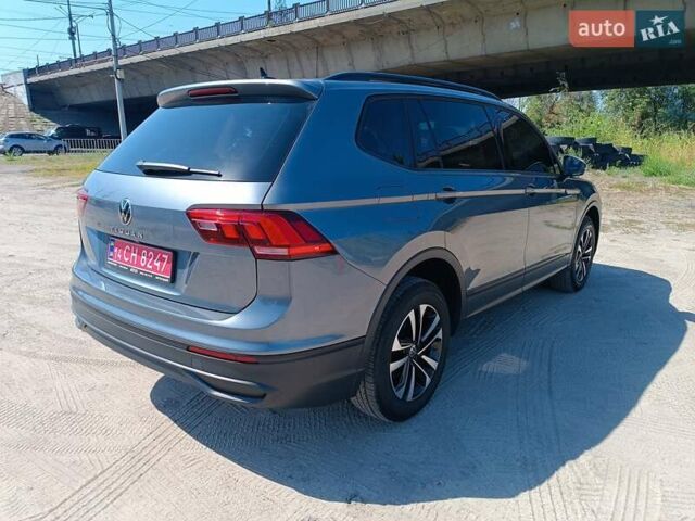Серый Фольксваген Tiguan Allspace, объемом двигателя 2 л и пробегом 93 тыс. км за 23999 $, фото 53 на Automoto.ua