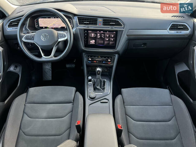 Серый Фольксваген Tiguan Allspace, объемом двигателя 2 л и пробегом 172 тыс. км за 34814 $, фото 56 на Automoto.ua