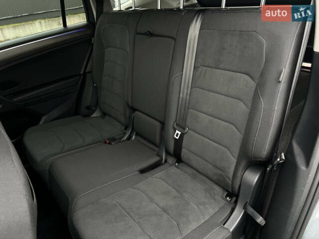 Фольксваген Tiguan Allspace 2022 в Луцке на Automoto.ua Серый Фольксваген Tiguan Allspace, объемом двигателя 2 л и пробегом 171 тыс. км за 35809 $, фото 33 на Automoto.ua