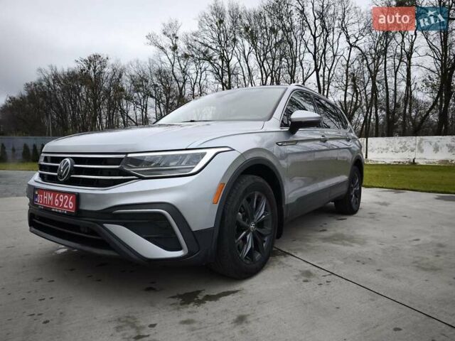 Сірий Фольксваген Tiguan Allspace, об'ємом двигуна 2 л та пробігом 156 тис. км за 22450 $, фото 15 на Automoto.ua