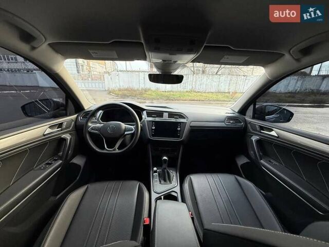Серый Фольксваген Tiguan Allspace, объемом двигателя 1.98 л и пробегом 45 тыс. км за 25800 $, фото 18 на Automoto.ua