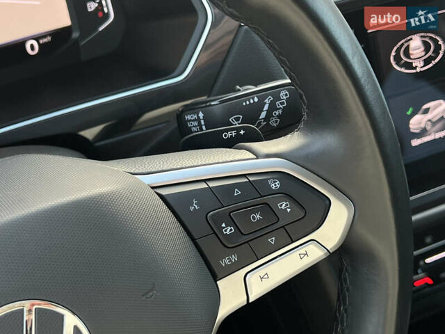 Серый Фольксваген Tiguan Allspace, объемом двигателя 2 л и пробегом 172 тыс. км за 34814 $, фото 60 на Automoto.ua