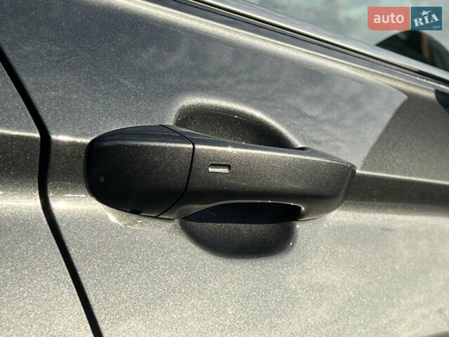 Серый Фольксваген Tiguan Allspace, объемом двигателя 2 л и пробегом 172 тыс. км за 34814 $, фото 21 на Automoto.ua