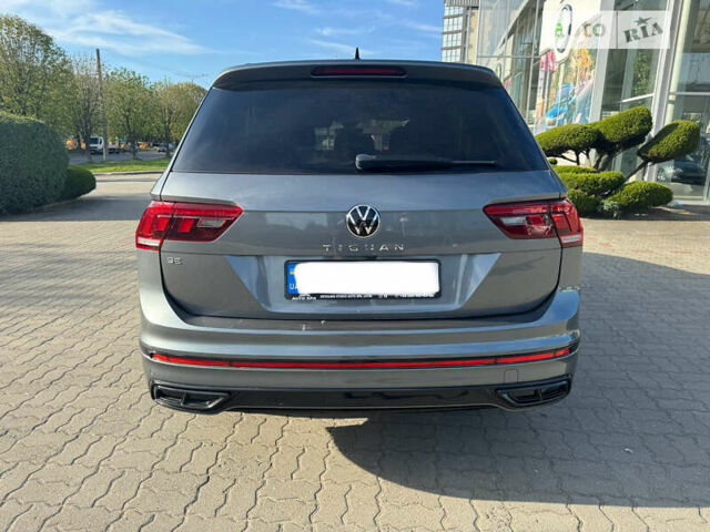 Серый Фольксваген Tiguan Allspace, объемом двигателя 2 л и пробегом 37 тыс. км за 33333 $, фото 5 на Automoto.ua