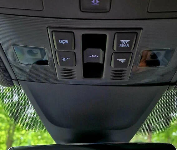 Серый Фольксваген Tiguan Allspace, объемом двигателя 2 л и пробегом 80 тыс. км за 21500 $, фото 15 на Automoto.ua