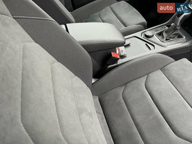 Фольксваген Tiguan Allspace 2022 в Луцке на Automoto.ua Серый Фольксваген Tiguan Allspace, объемом двигателя 2 л и пробегом 171 тыс. км за 35809 $, фото 48 на Automoto.ua