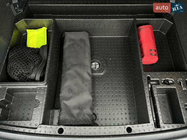 Фольксваген Tiguan Allspace 2022 в Луцке на Automoto.ua Серый Фольксваген Tiguan Allspace, объемом двигателя 2 л и пробегом 171 тыс. км за 35809 $, фото 38 на Automoto.ua