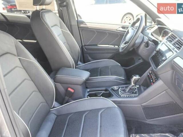 Серый Фольксваген Tiguan Allspace, объемом двигателя 2 л и пробегом 33 тыс. км за 13600 $, фото 17 на Automoto.ua
