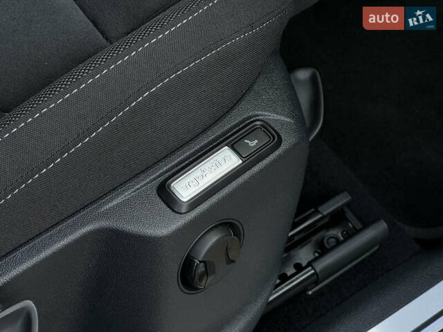 Серый Фольксваген Tiguan Allspace, объемом двигателя 2 л и пробегом 172 тыс. км за 34814 $, фото 53 на Automoto.ua