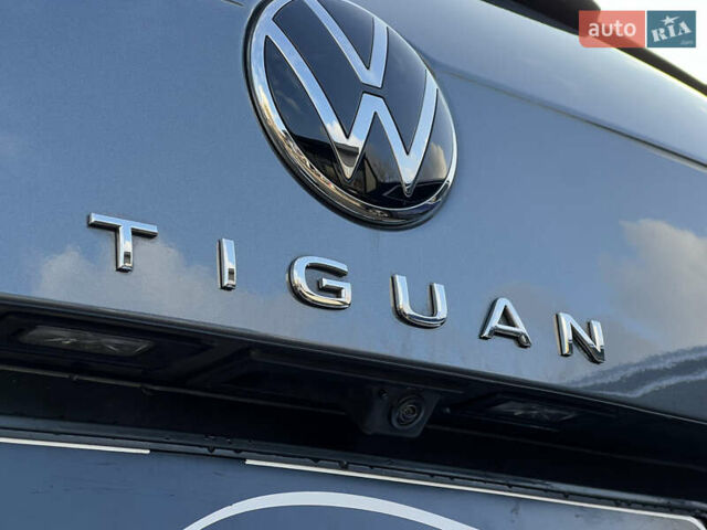 Серый Фольксваген Tiguan Allspace, объемом двигателя 2 л и пробегом 172 тыс. км за 34814 $, фото 23 на Automoto.ua