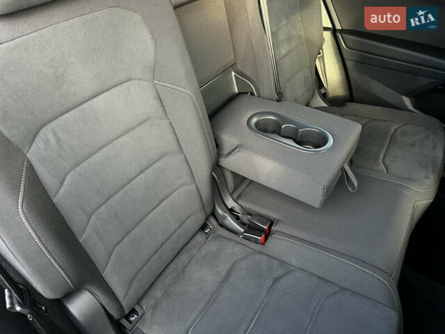 Серый Фольксваген Tiguan Allspace, объемом двигателя 2 л и пробегом 172 тыс. км за 34814 $, фото 46 на Automoto.ua