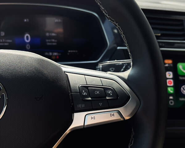 Серый Фольксваген Tiguan Allspace, объемом двигателя 1.97 л и пробегом 23 тыс. км за 27000 $, фото 15 на Automoto.ua
