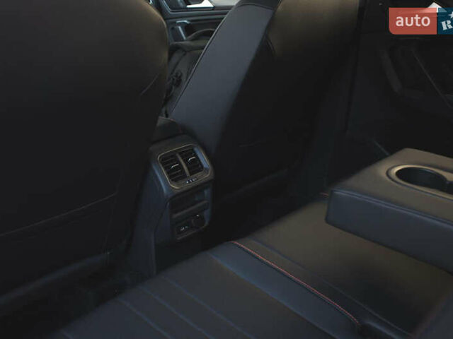 Серый Фольксваген Tiguan Allspace, объемом двигателя 2 л и пробегом 5 тыс. км за 28500 $, фото 20 на Automoto.ua