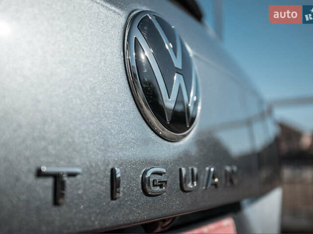 Сірий Фольксваген Tiguan Allspace, об'ємом двигуна 2 л та пробігом 4 тис. км за 28500 $, фото 15 на Automoto.ua